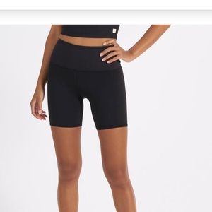 Vuori Black Bike Shorts NWT XS